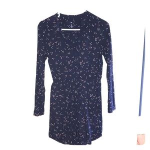 Short/long sleeved flattering GAP dress